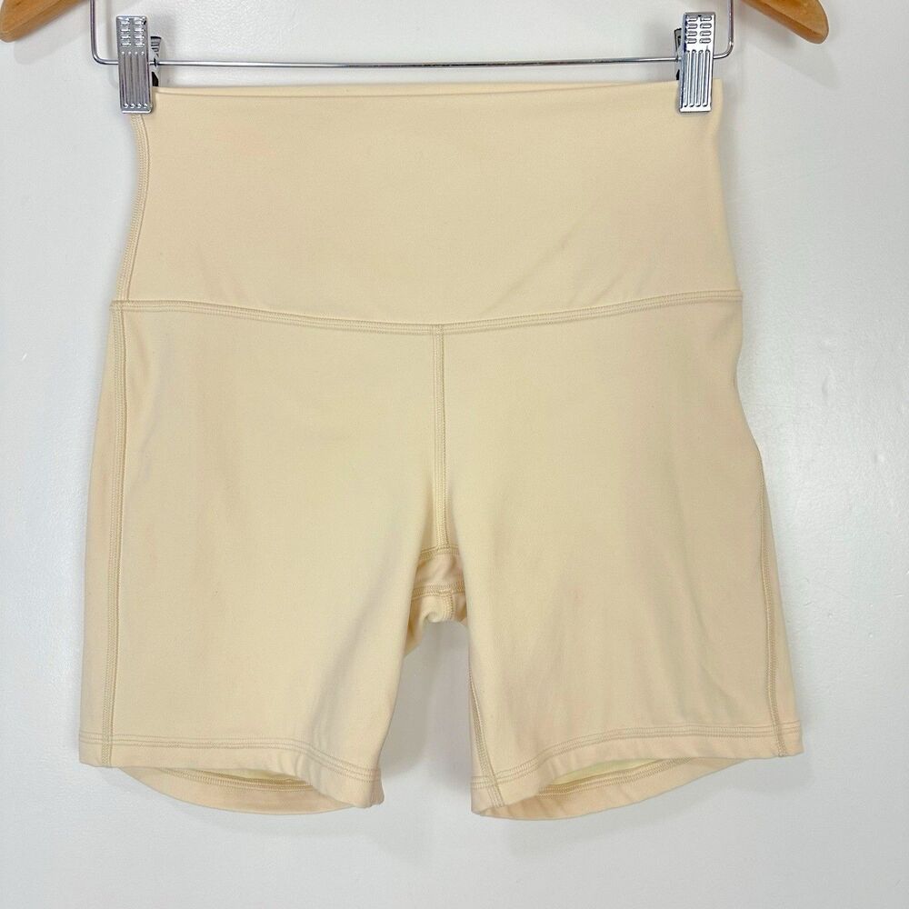 Lululemon Align High Rise Shorts 6" Butter Cream  Size 6  Discontinued Yoga